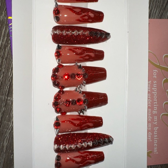 Red flames glitter spikes and bling!? Yes please! Gorgeous unique set! - Picture 14 of 16